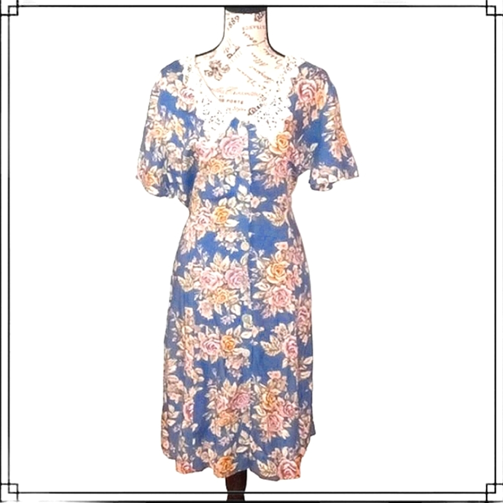 Vintage Betsy Lauren Floral Cottagecore Midi Dress